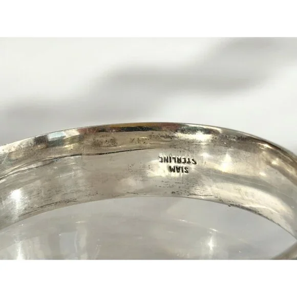 Siam Sterling Silver 925 Hand Carved Hinged Enclosure Vintage Bangle Bracelet - Picture 5 of 16